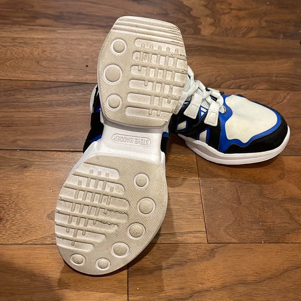 macy's steve madden tennis shoes